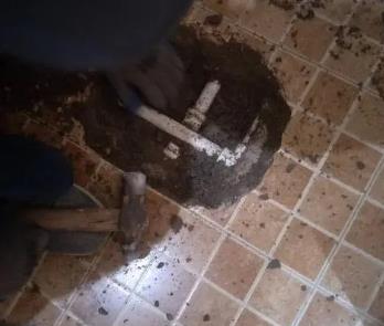 海陵卫生间漏水维修公司为您分享下卫生间渗水如何处理及注意事项