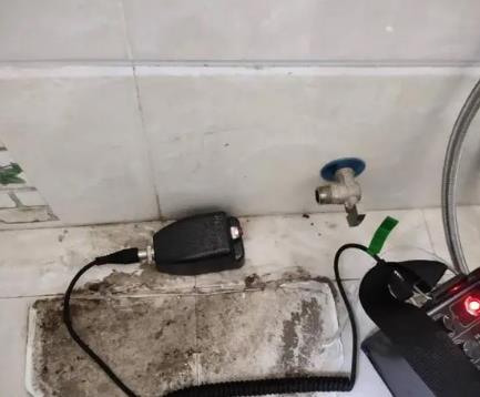 海陵屋顶漏水维修公司分享下卫生间漏水的危害及解决方法